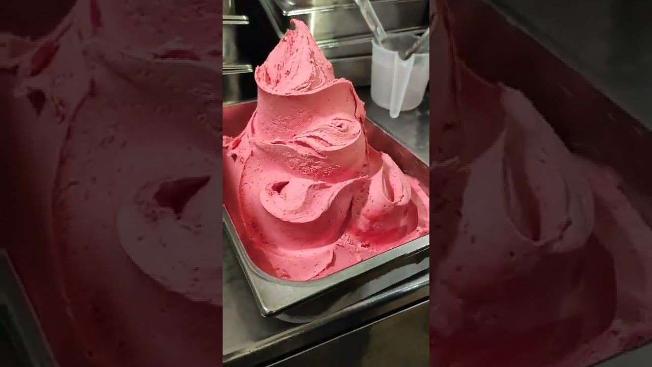 gelato styling/raspberry