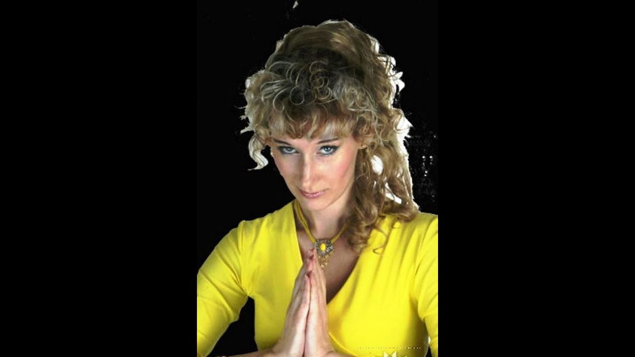 "Ностальгия" - стихи о любви и вечности в авторском исполнении. - YouTube