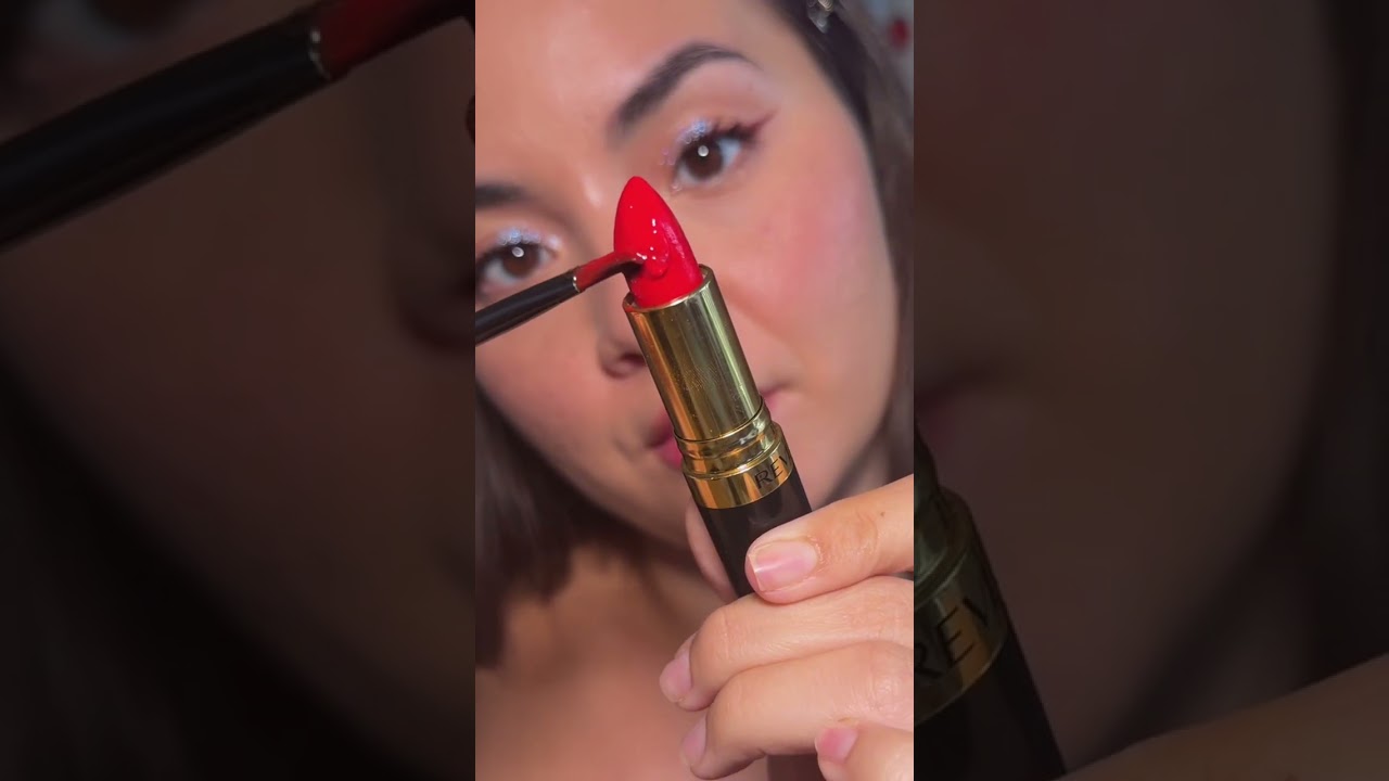 Red Lipstick History: Frida Kahlo