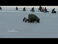 Ловля окуня с льда. Ладога Зимняя рыбалка на окуня Черное Ленинградская область Декабрь.