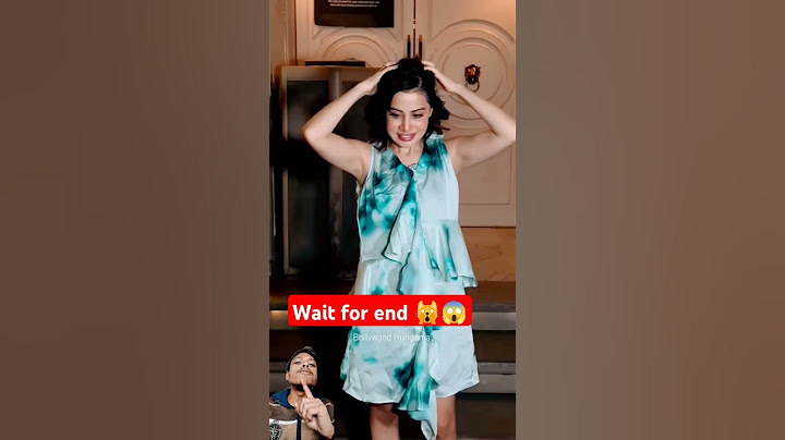 MAGICIAN UORFI 😱 #urfijaved changes clothes in a second #shorts #bollywood #actress #fashio