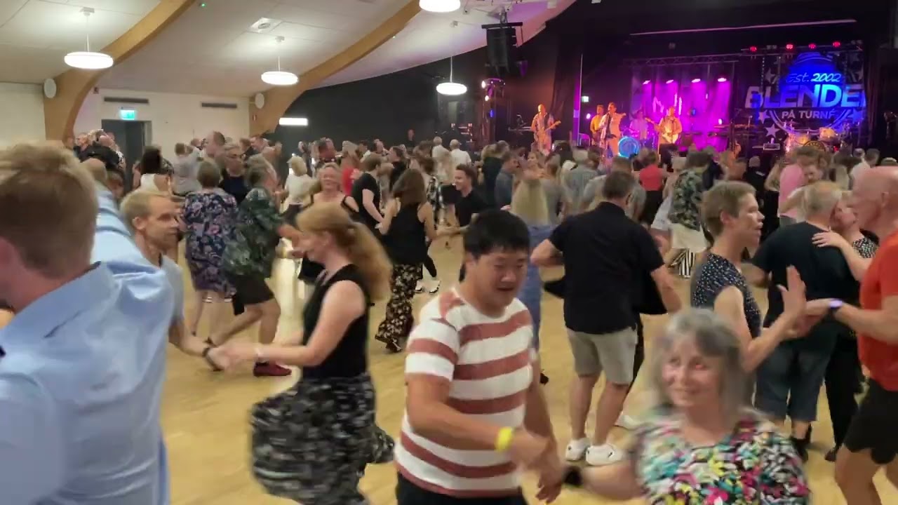 I varje del av mitt hjärta med Casanovas på Karlsholme folkepark Mariestad Dansnytt Sonja Irene