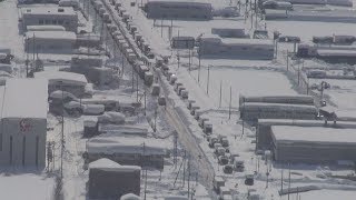 立ち往生、今夕にも解消へ 北陸、陸自が除雪作業