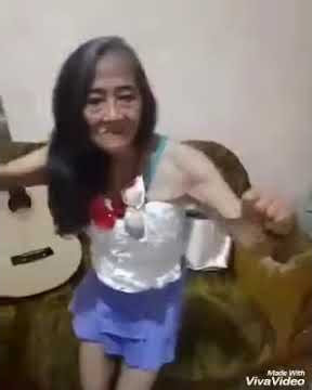 wik wik goyanggan nenek-nenek🤫🤫🤫