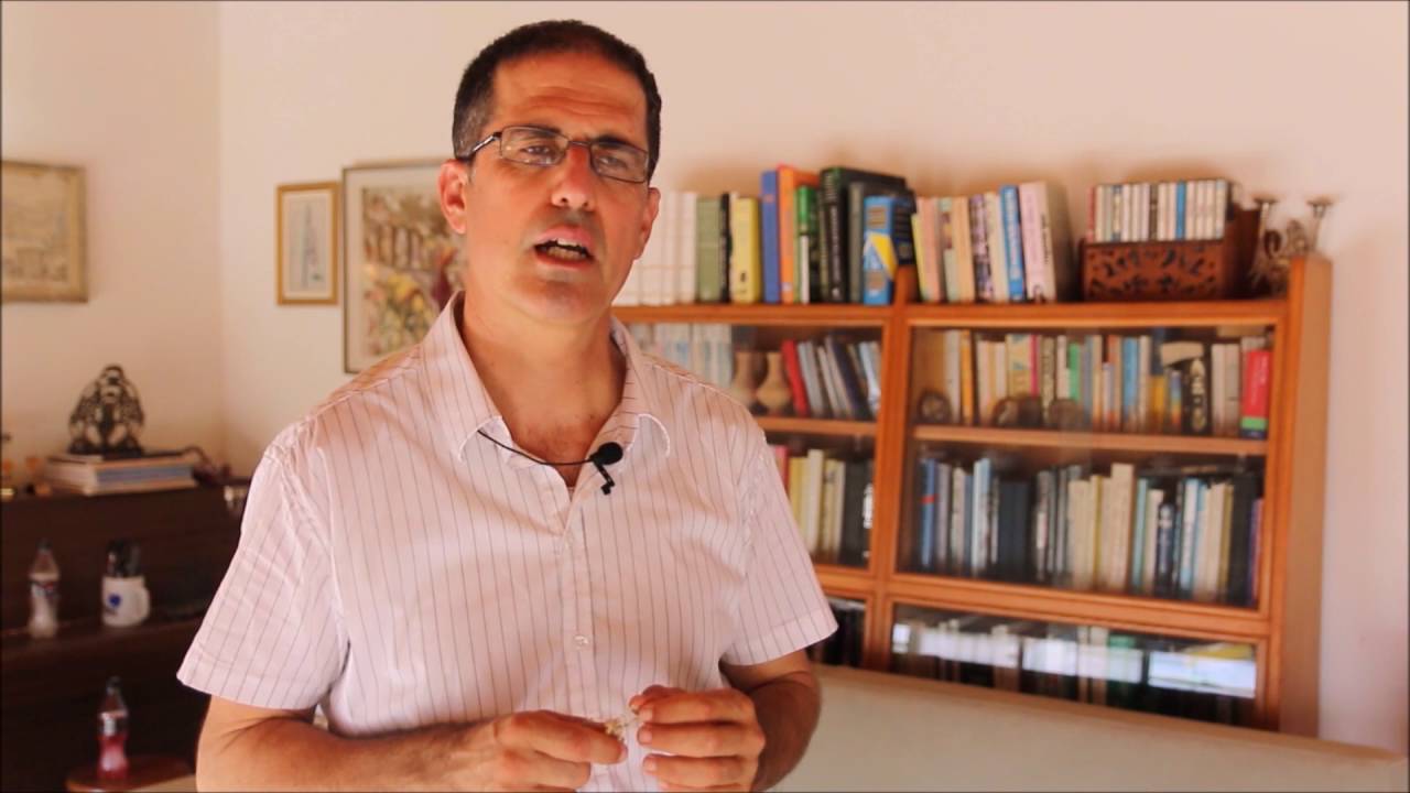 Scars treatment using Helichrysum extracts