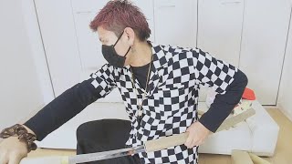 珍しい白鞘の日本刀を開封するだけ。