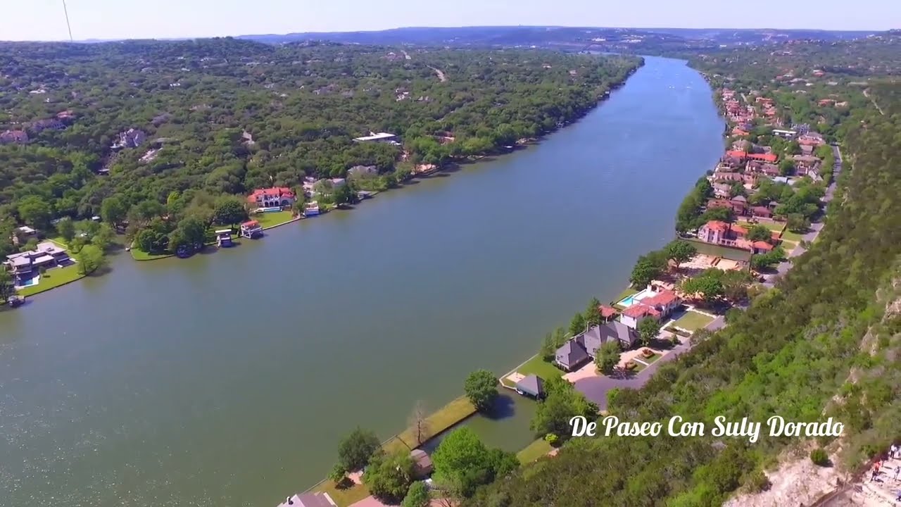 Pa' Bravo Yo - Justo Betancourt. Austin, Texas. Mount Bonnell