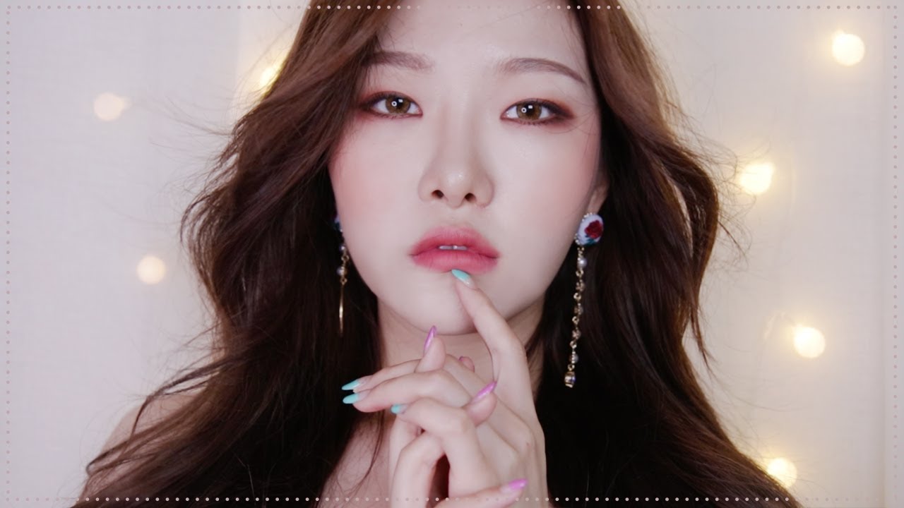 YouTube thumbnail, ARANG makeup artist