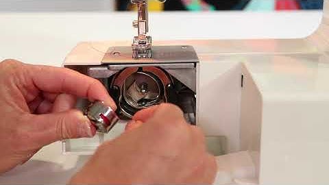 Singer Promise II 1512 6 How to Insert the Bobbin