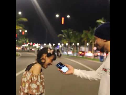 مذيع يسأل بنت وش فارس احلامك لا يفوتك الرد هههههههههههه