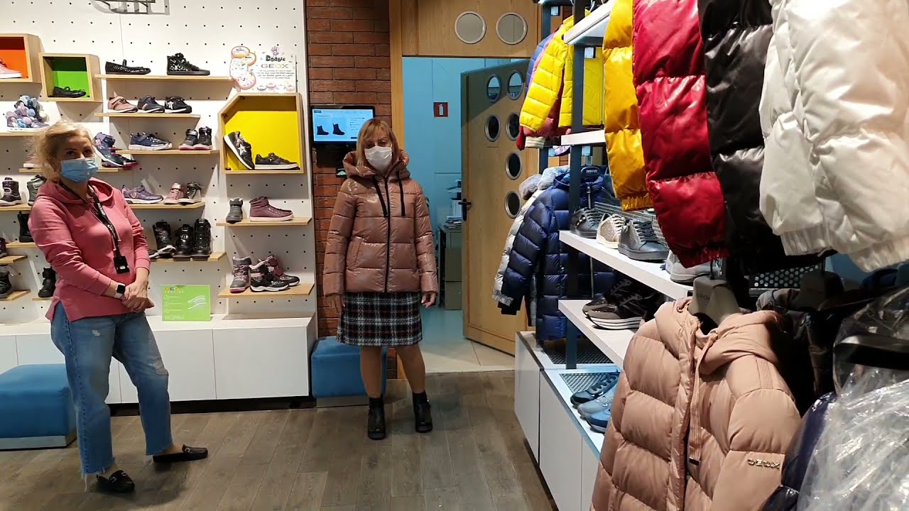 С Ирой выбираем курточку Супер техника Миле - YouTube