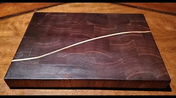 Walnut end grain cutting board with ambrosia maple inlay on Shopsmith 2000
