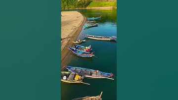 Fishermen Boats on the Beach 🇻🇳 | Lang Co Bay Vietnam | DJI Avata FPV 4 K