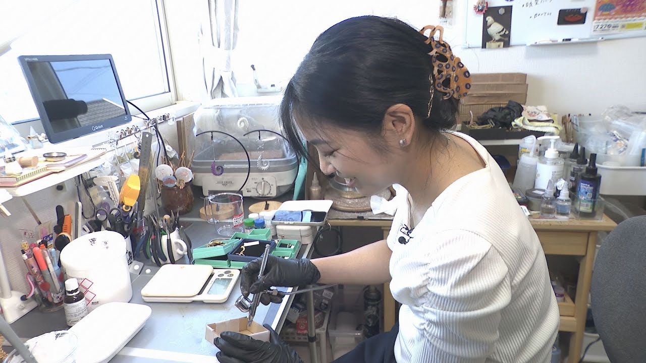 ハンドメイドアクセサリー あこ Making accessories out of real octopuses! Yamaguchi female artist