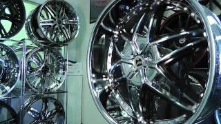 GWG - Akia M32 - 24 x 9.5 - Chrome w/ Black Attachments - Rims Wheels