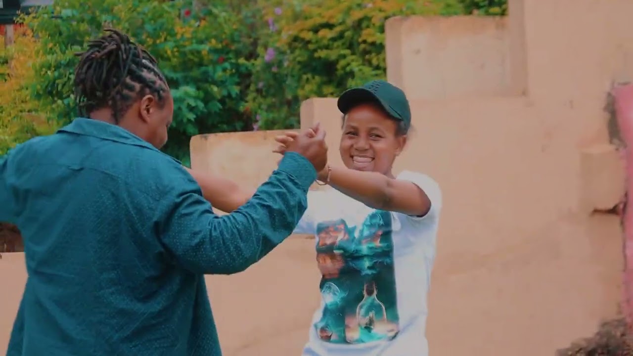 AGGIE  KIPENZI _BY_YEMULWA BOYS _(OFFICIAL VIDEO) 0700157386