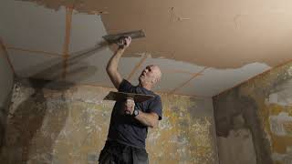 Plastering a ceiling