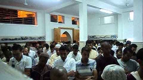 صلاة التراويح بمسجد الجابري بالقنيطرة القارئ الناجم الحسن 1 رمضان 1434