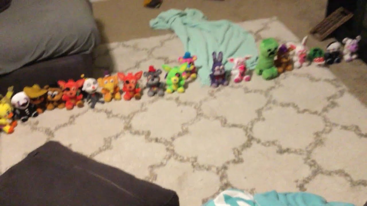 FNAF Five Nights at Freddy's Plush War YouTube