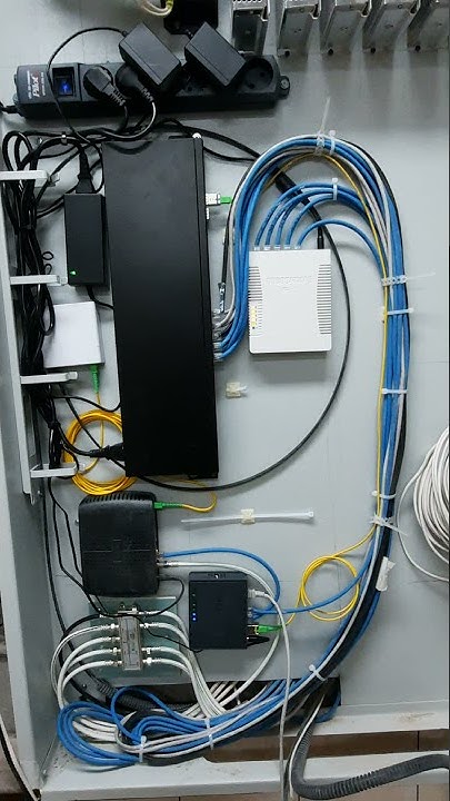 слаботочный шкаф в коттедже. #mikrotik #wifi #интернет #wihome - YouTube
