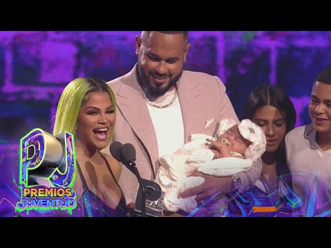 La Bebé De Natti Natasha Y Raphy Pina Se Roba El Show En Premios Juventud