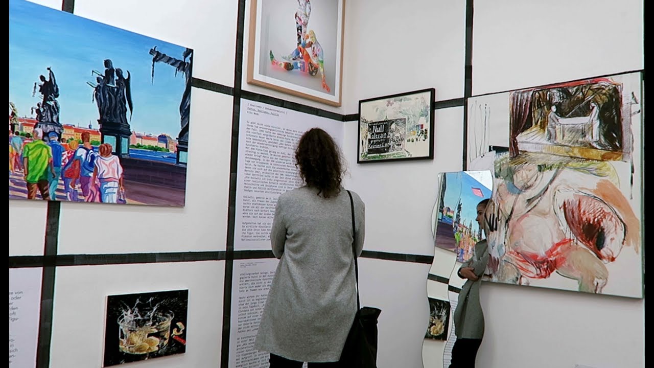 curated by_vienna, image/reads/text