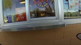 Tastee Freez, Der Wienerschnitzel, Hamburger Stand Drive-Thru Order, 5 November 2014, GFH7480
