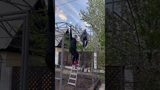 Новая теплица #дача #свойдом #теплица #теплицасвоимируками #теплицаизполикарбоната #music #переделка