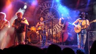 Video thumbnail of "Steve `n` Seagulls; Burn"