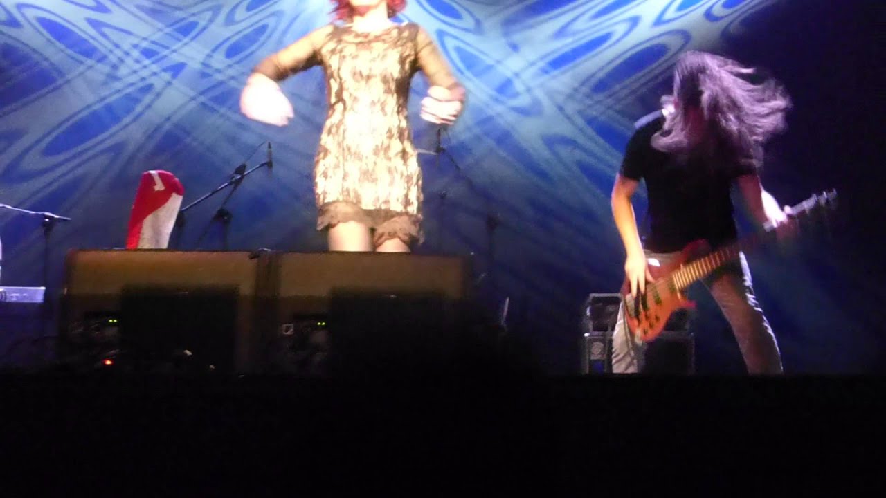 The Sirens Strange Machines en Santiago de Chile 2015 03 Febrero - YouTube