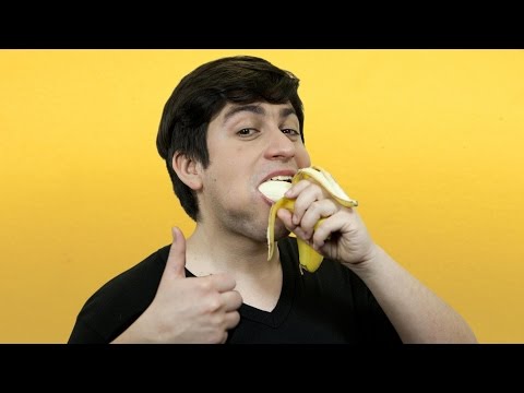 Vídeo: Como Comer Uma Banana