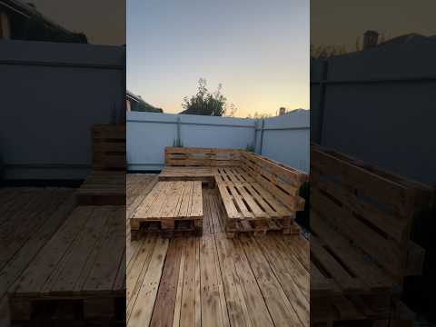 ДЕШЕВО И КРАСИВО? Мебель из паллет!