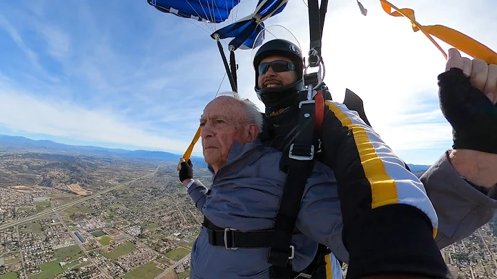 Double-amputee Stanley Rohrer goes skydiving for h...