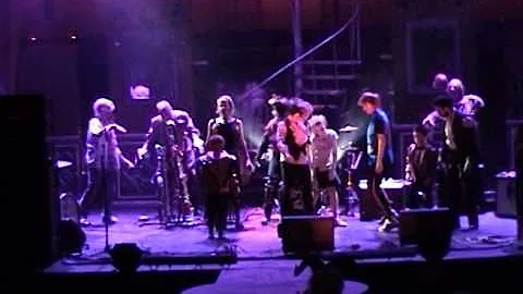 Special Performance of "Thriller"