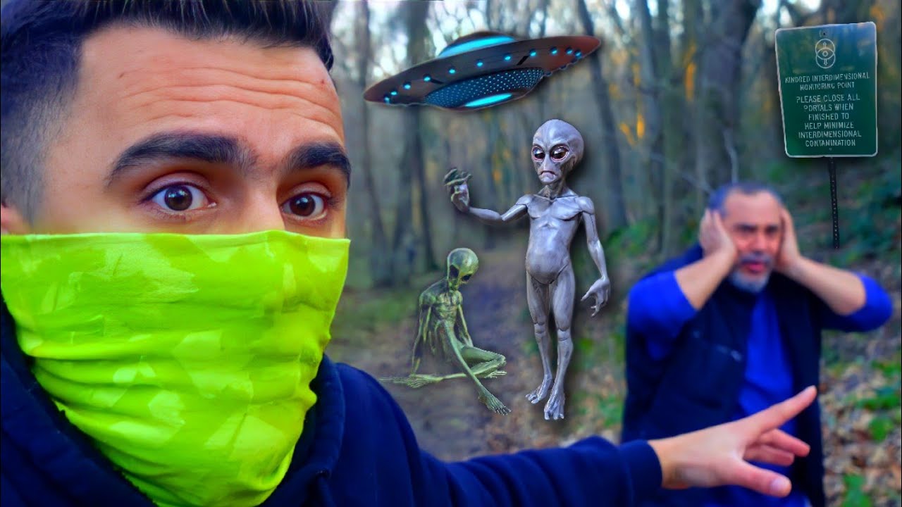 عثرت على كائن فضائي يطارد عجوز في الغابة