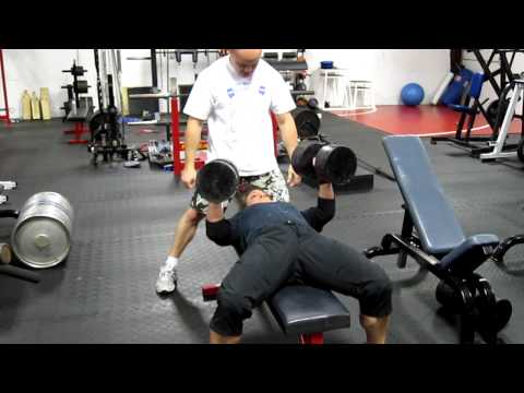 Laura Phelps-Sweatt - Max Effort Bench Workout 10/...