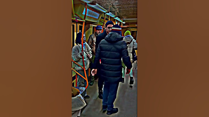 People Stand Up Against a Bully on a Subway 😎😎 #short #youtubbeshort #viral