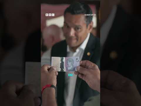 Meeting the parents with a royal twist #QueenOfOz #iPlayer #CatherineTate