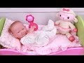 Play Dolls sets up bedroom for new baby !