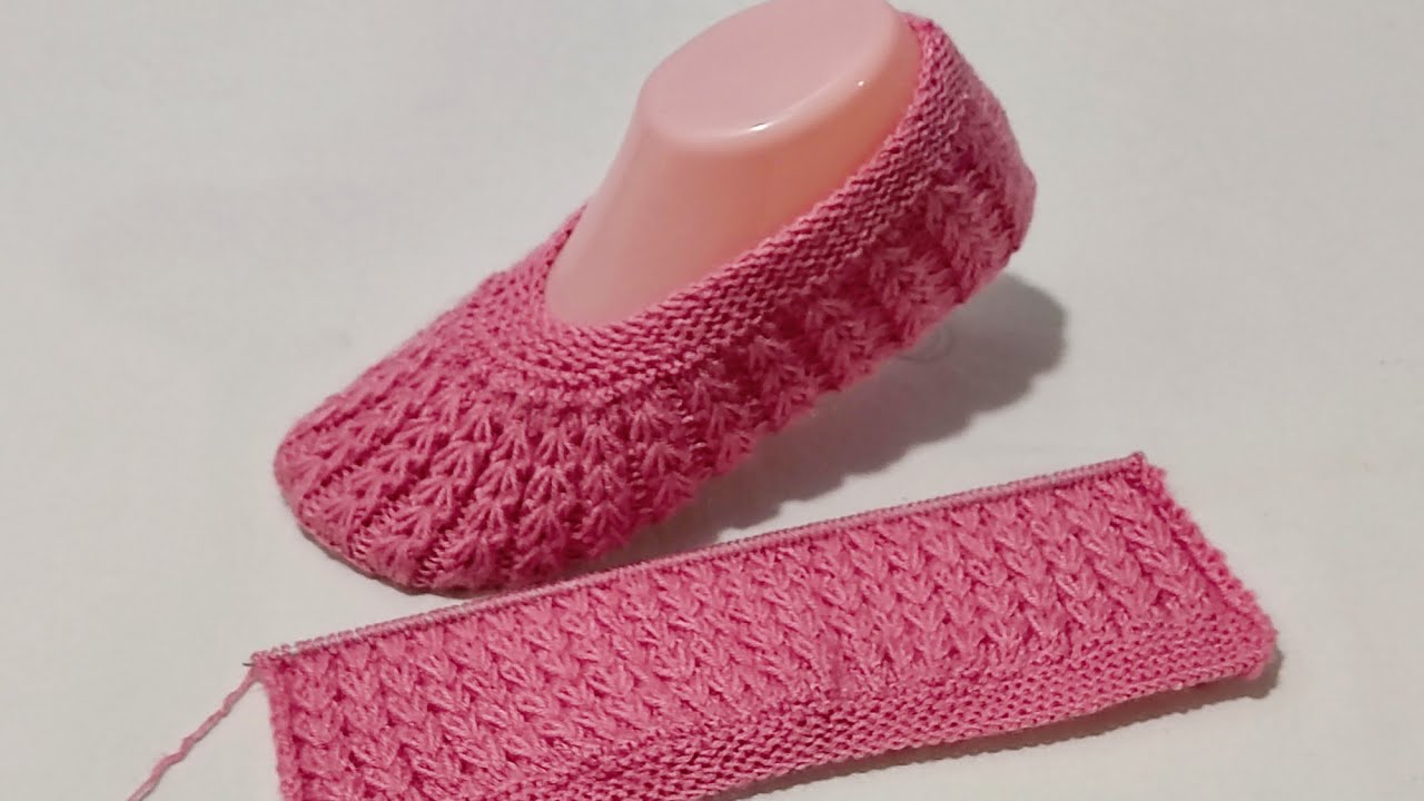 Новый дизайн, очень простое вязание женских ботинок, носков и тапочек.