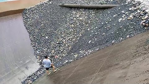 ship unloading. This cargo is not easy to handle  #ship unloading decompression video