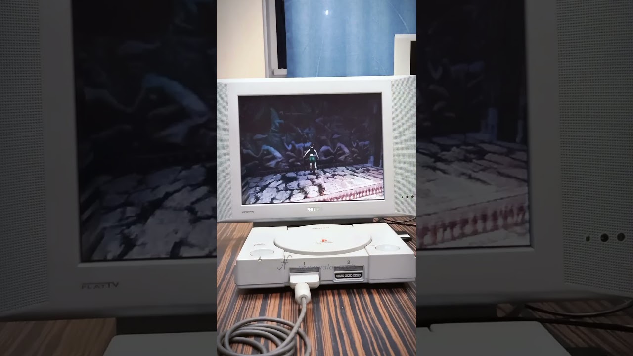 🔊 Attivate l'audio! C'è il suono di accensione della PlayStation 1. Che ricordi!