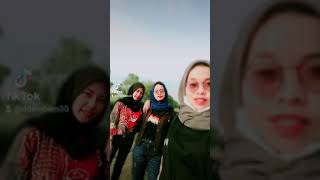 Jᴀʟᴀɴ Jᴀʟᴀɴ Bᴀʀᴇɴɢ Eᴏɴɴɪku Amelia Safitrijangan Lupa Disubcribe S