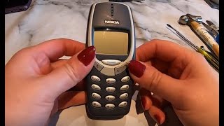 e-waste How much gold is in a Nokia 3310 retro vintage old mobile phones for precious gold recovery