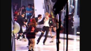 [Fancam] MAMA 29/11/2011 - Kim Hyun Joong (feat. Suzy Miss A)