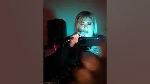 Killing me softly cover song by Alissa Hodgson Lar...