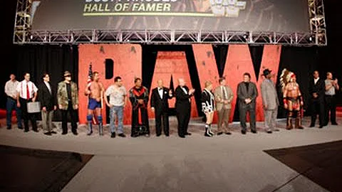 Raw: WWE Legend roll-call on an "old school" edition of Raw