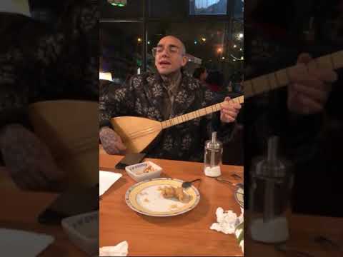 Ezhel-yalan dünya