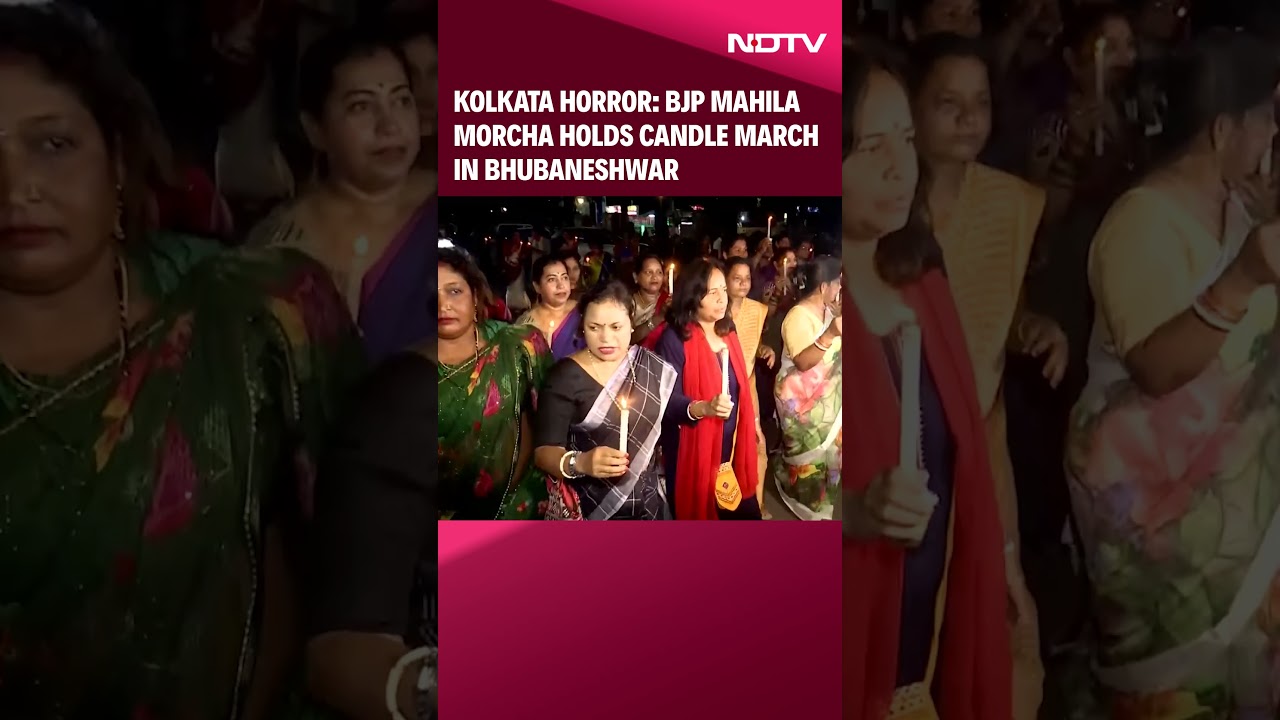 ⁣Kolkata Rape Murder Case | BJP Mahila Morcha Holds Candle March In Bhubaneshwar