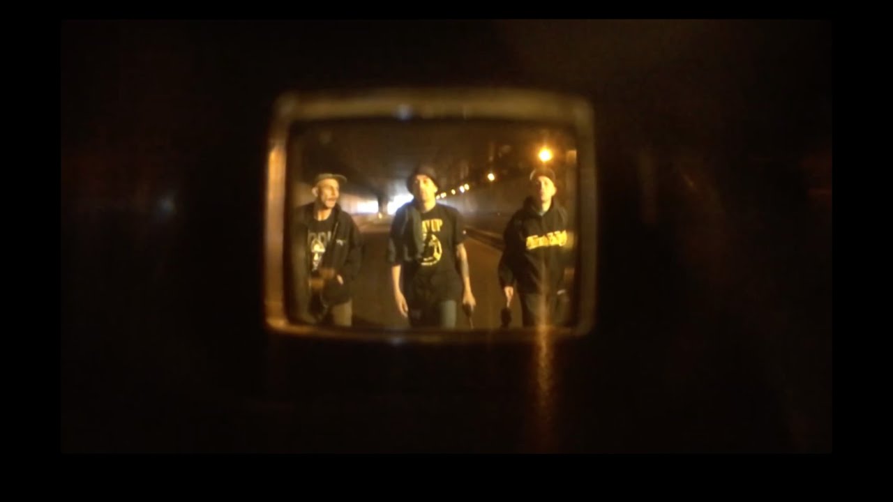 在 YouTube 上观看 Terrible - Bufalo Dit - Matiah Chinaski / Sereno